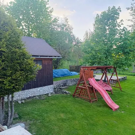 Πανσιόν Privat Majo 4*